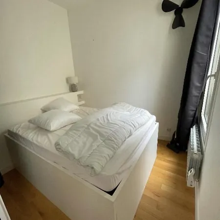Апартаменты Quiet And Bright Apt In The 11Th District Of Paris *